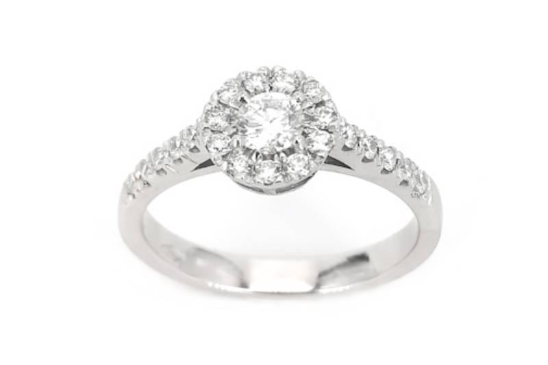 anillo de diamantes para compromiso