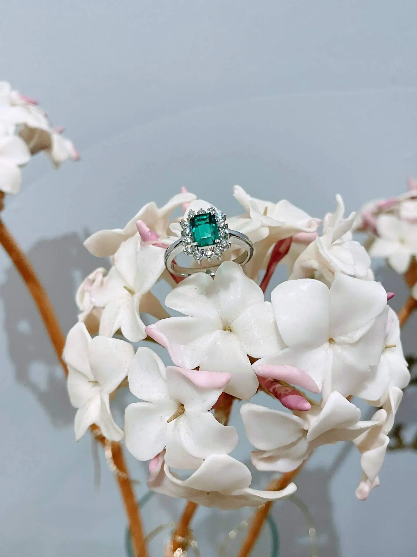 Anillo Esmeralda diamantes Vintage