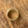 Alianzas de boda en oro amarillo y grabado especial
