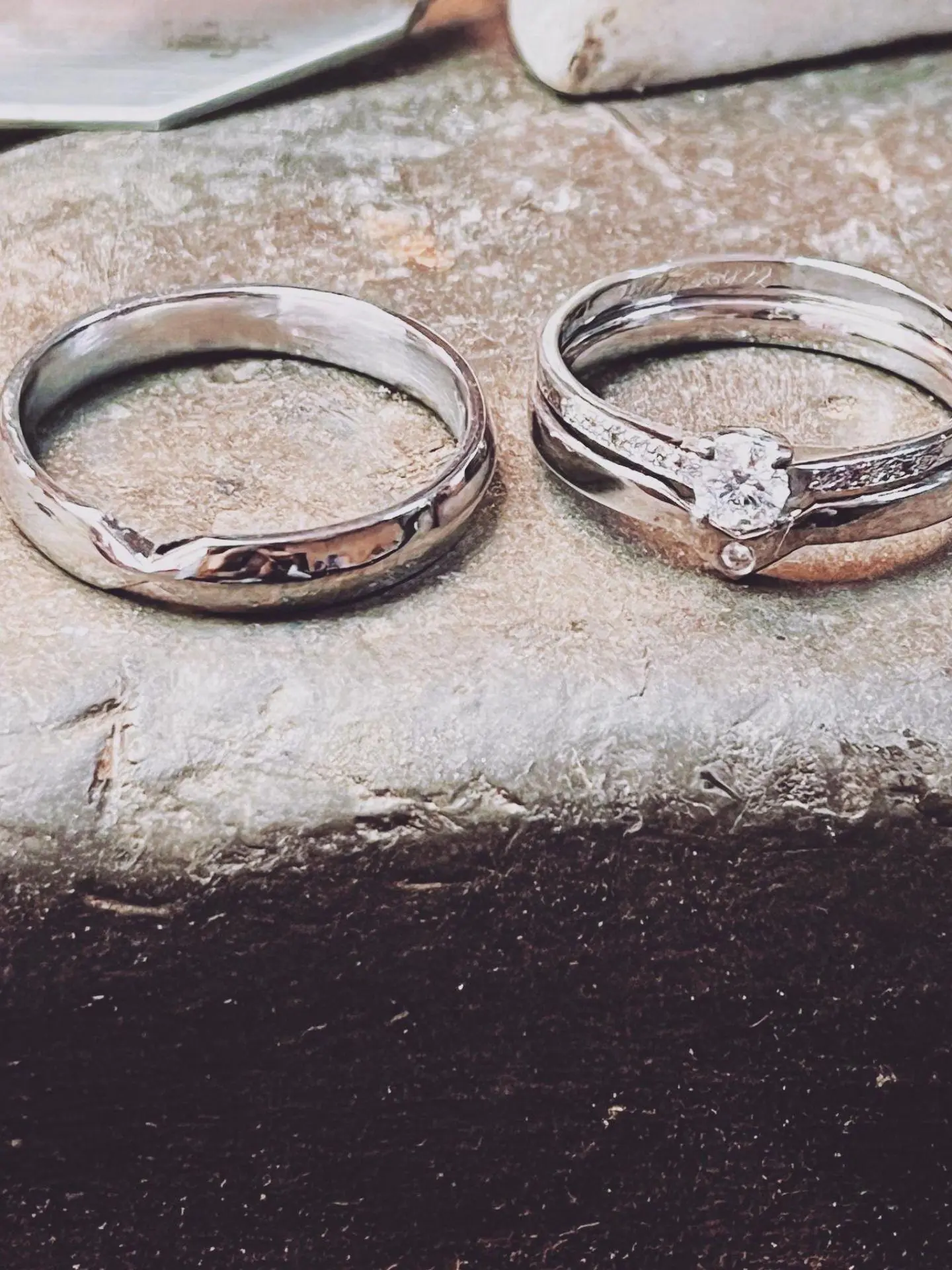Alianzas de oro blanco Los tres amores