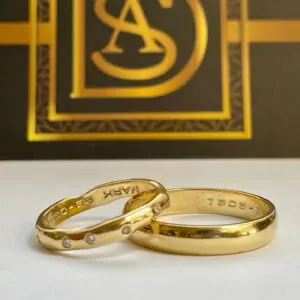 Alianzas de oro y brillantes